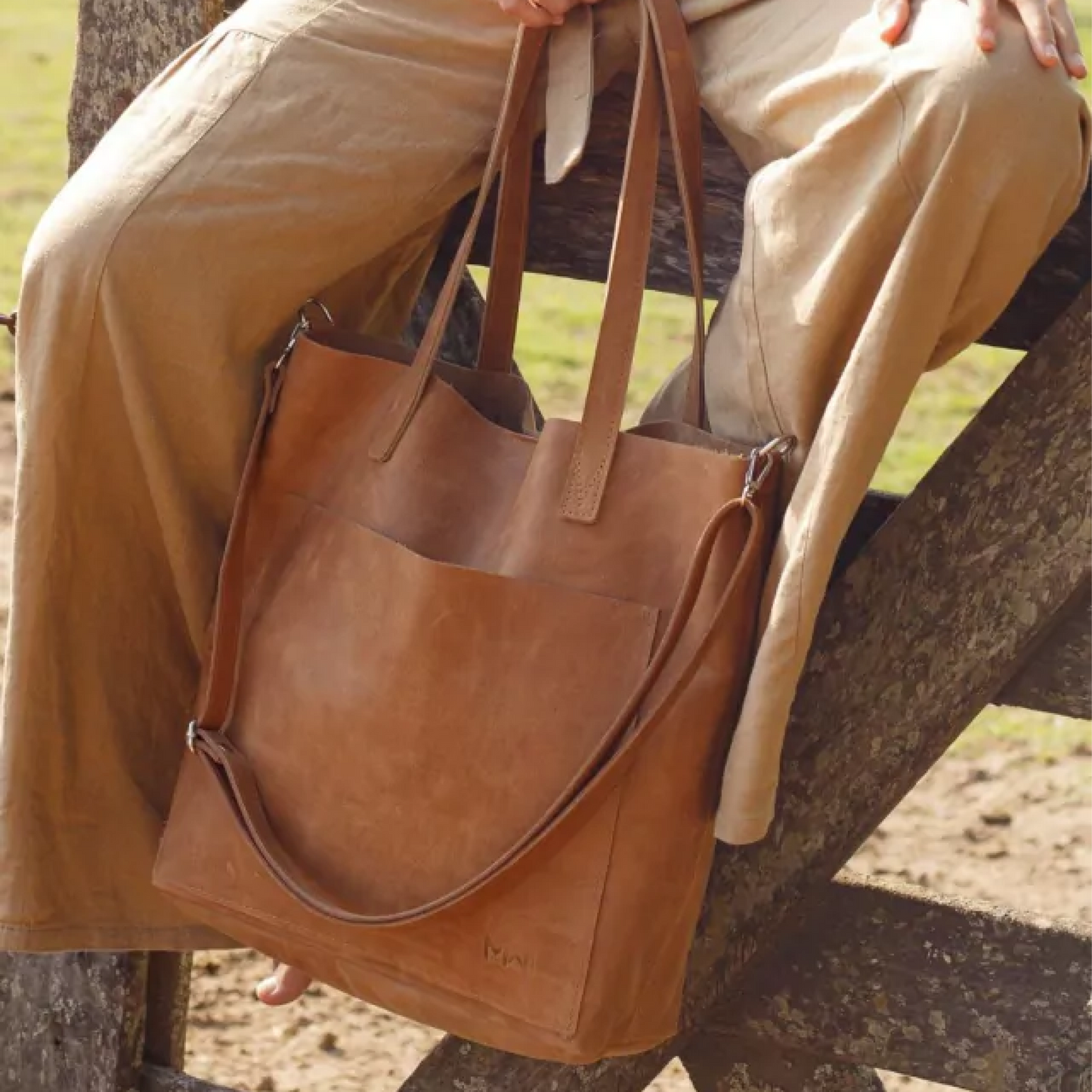 Cartera Jacarandá