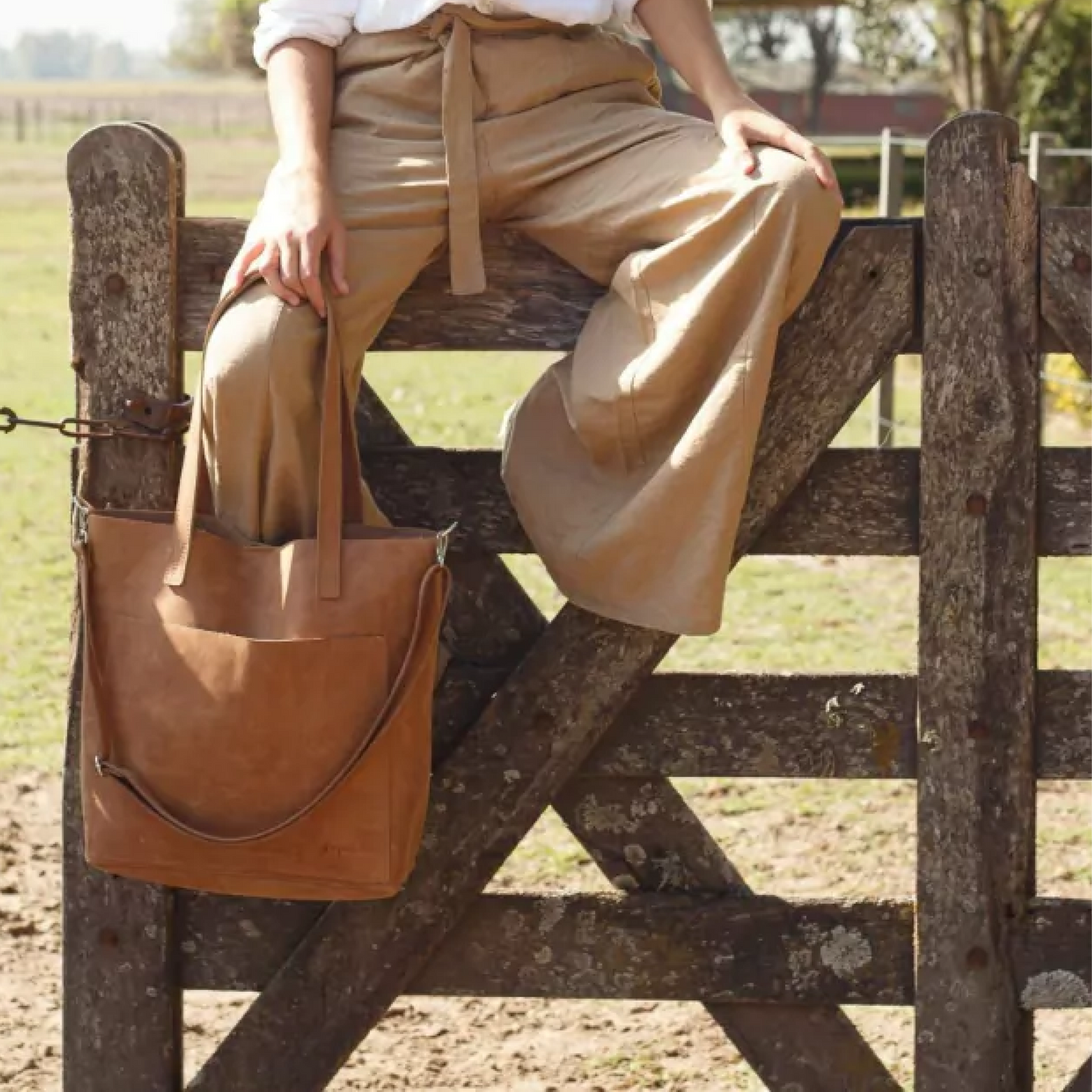 Cartera Jacarandá