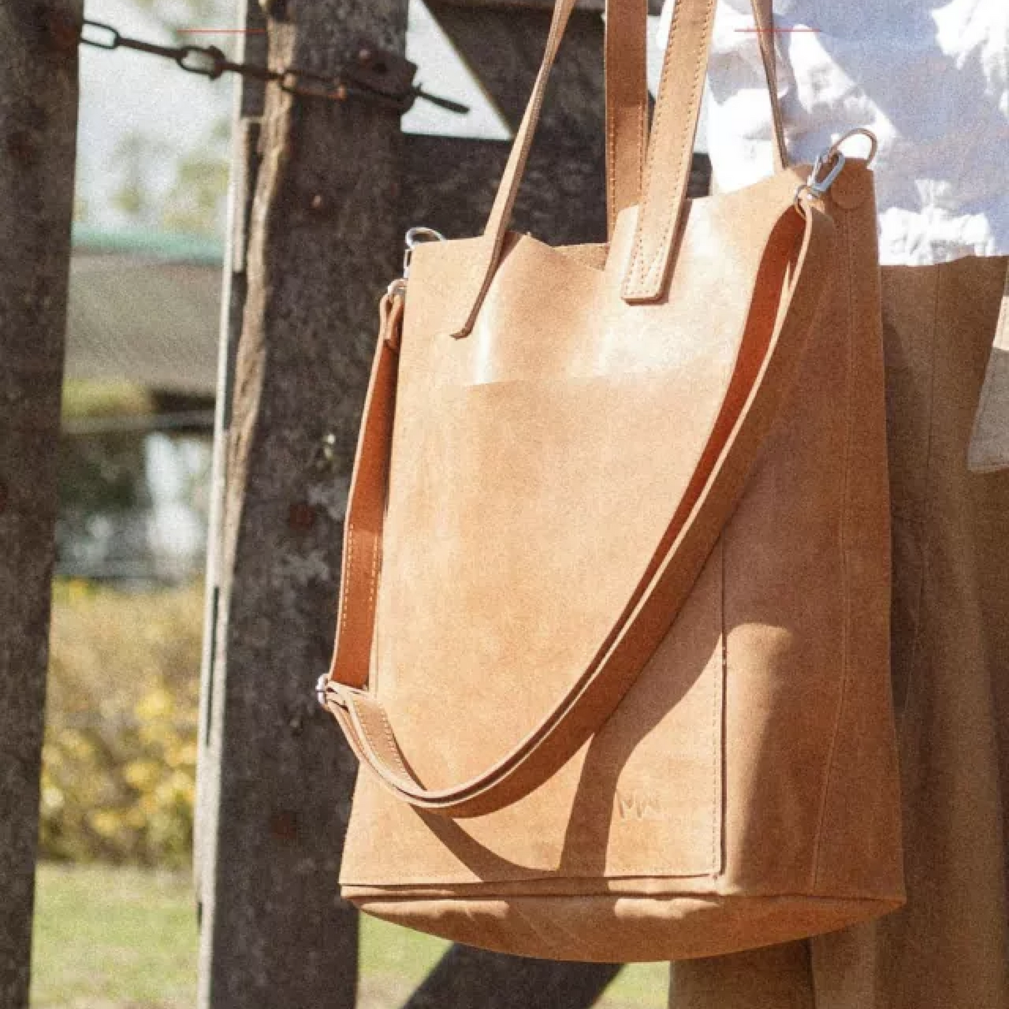 Cartera Jacarandá