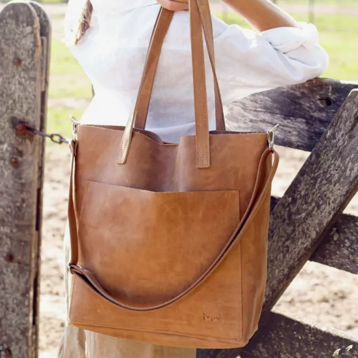 Cartera Jacarandá