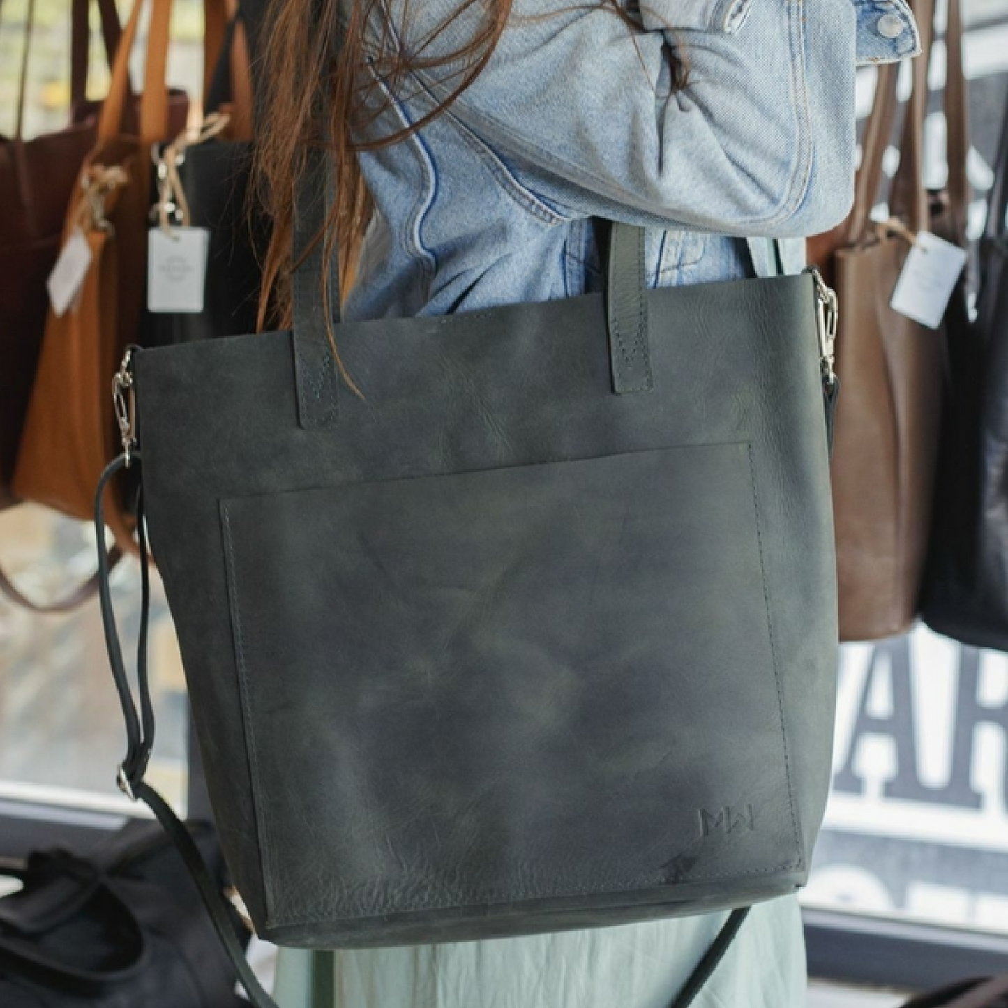 Cartera Jacarandá